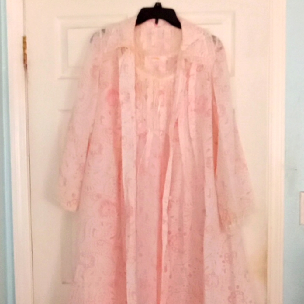 Women's clothing
